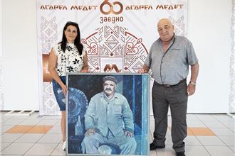 Семейството, което прегърна отново своя баща и дядо